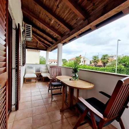 Aleksandar Apartment *